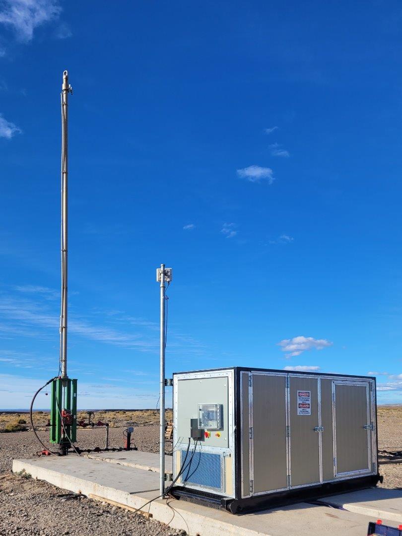 Pro-Lift wellhead cylinder and enclosed power unit installed in the field